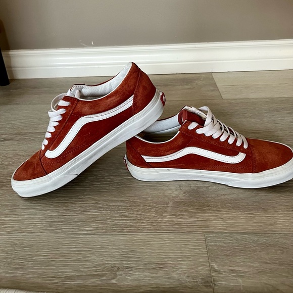 Vans - Picture 5 of 7